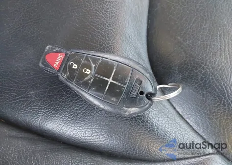 2015 Jeep Cherokee Latitude z USA, uszkodzony, nr VIN 1C4PJLCB5FW793361